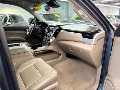 Used 2019 GMC Yukon XL SLT w/ Open Road Package AWD/4WD image 19