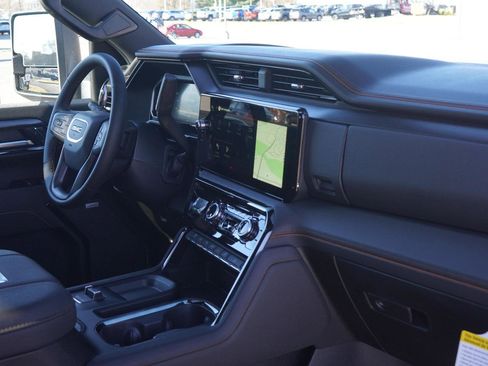 New 2026 GMC Sierra 2500 AT4 w/ AT4 Premium Plus Package image 32