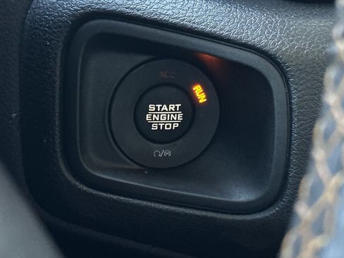 Used 2024 Jeep Wrangler Sport S w/ LED Headlamp & Fog Lamp Group image 33