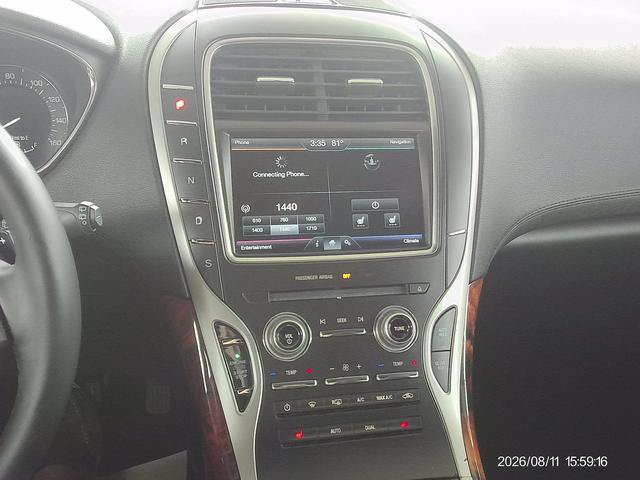 Used 2016 Lincoln MKX Select w/ Select Plus Package FWD image 13