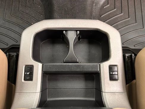 Used 2013 Toyota Sequoia Platinum image 50