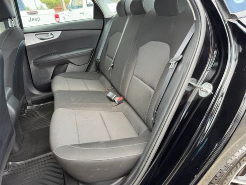 Used 2023 Kia Forte LXS FWD image 31