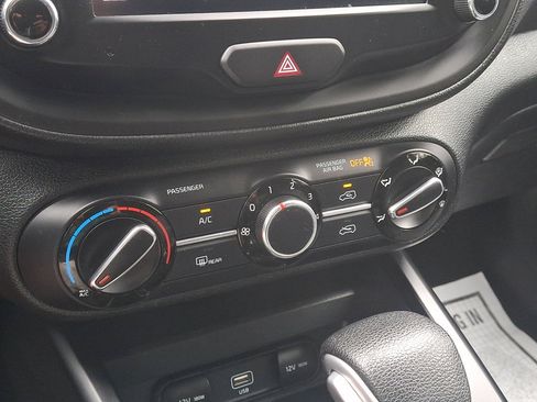 Used 2022 Kia Soul LX FWD image 30