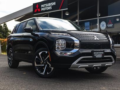 New 2025 Mitsubishi Outlander SE