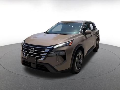 Used 2025 Nissan Rogue SV FWD image 8
