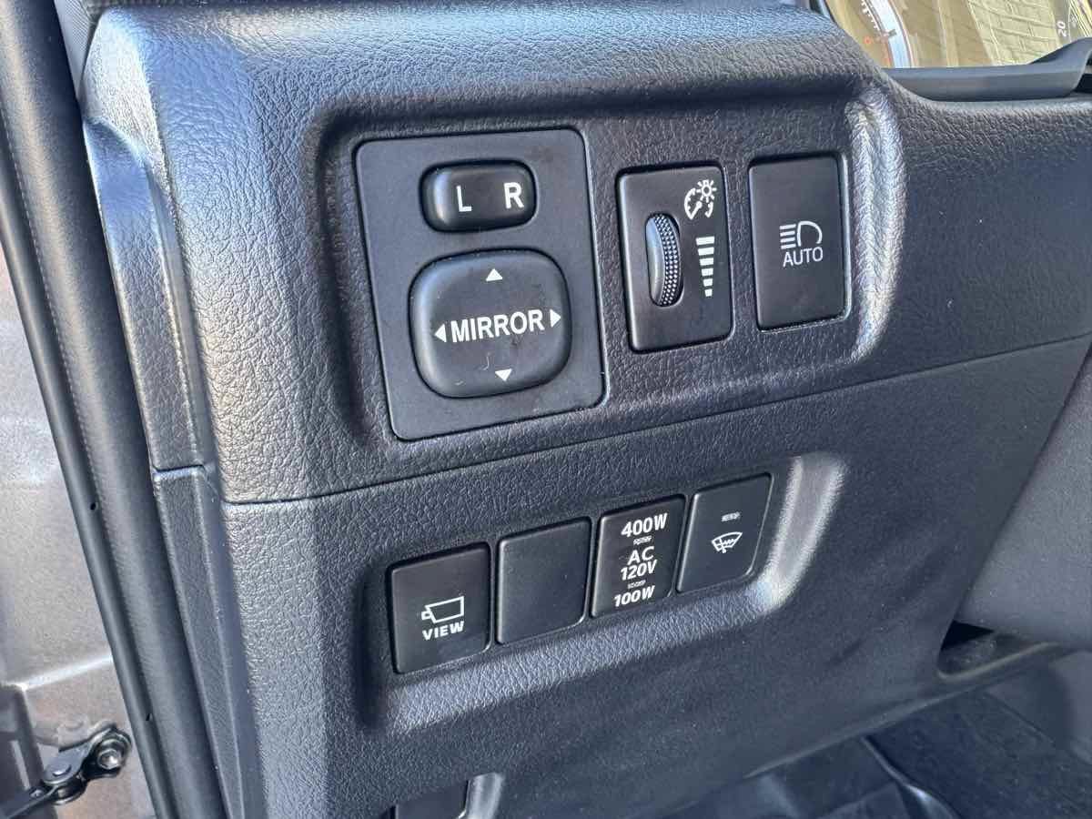 Used 2023 Toyota 4Runner Limited RWD image 18