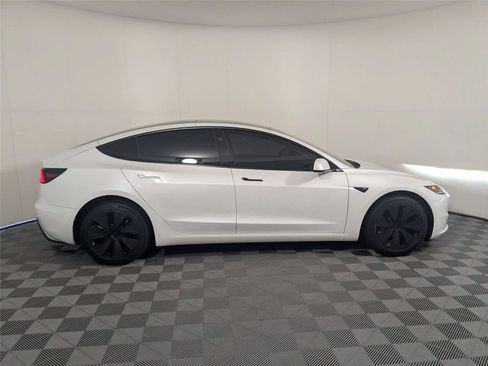 Used 2024 Tesla Model 3 RWD image 5
