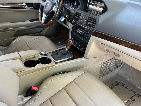 Used 2013 Mercedes-Benz E 350 Cabriolet image 32