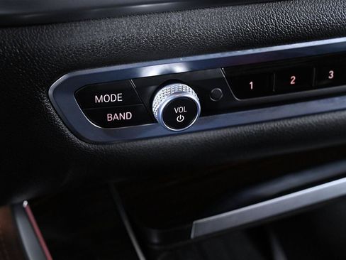 Used 2019 BMW X5 xDrive50i AWD/4WD image 16