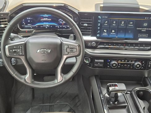 Used 2024 Chevrolet Silverado 1500 ZR2 w/ Technology Package AWD/4WD image 10