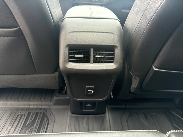 Certified 2024 GMC Terrain SLT w/ LPO, Floor Liner Package AWD/4WD image 31