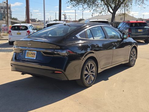 New 2026 Nissan Sentra SL image 3