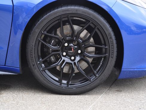 Used 2023 Chevrolet Corvette Z06 image 16