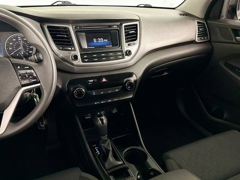 Used 2018 Hyundai Tucson SE AWD/4WD image 25