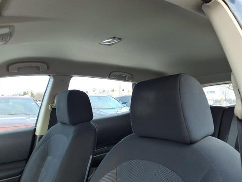 Used 2012 Nissan Rogue S image 17