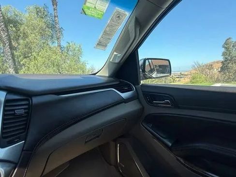 Used 2015 Chevrolet Tahoe LTZ RWD image 32