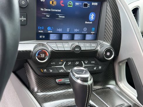 Used 2019 Chevrolet Corvette Z06 RWD image 15