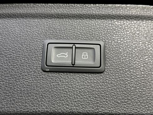 Used 2024 Audi Q5 2.0T Premium Plus image 31