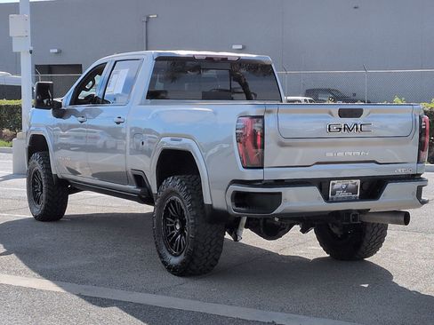 Used 2024 GMC Sierra 2500 AT4 w/ AT4 Premium Plus Package AWD/4WD image 8