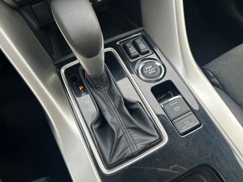 Used 2025 Mitsubishi Eclipse Cross SE AWD/4WD image 15