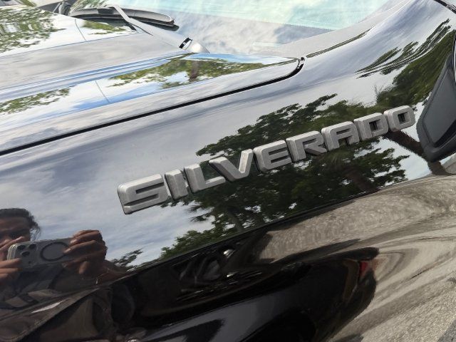 Used 2026 Chevrolet Silverado 1500 Custom RWD image 11