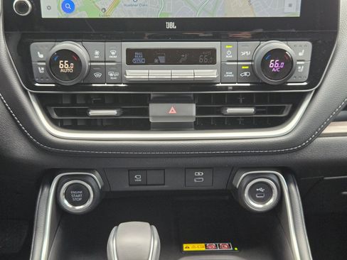 Used 2025 Toyota Grand Highlander AWD image 19