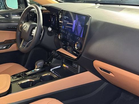 Certified 2025 Lexus NX 350h AWD w/ Accessory Package (Z2) image 11