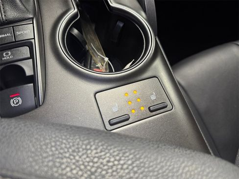 Used 2023 Toyota Camry XSE image 30