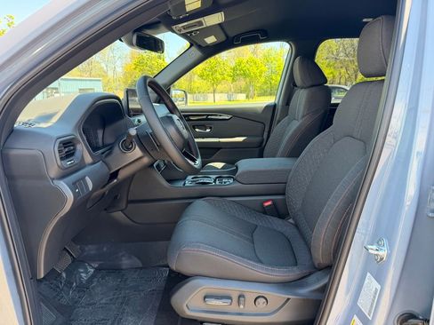 New 2026 Honda Pilot Sport image 12