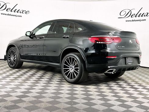 Used 2020 Mercedes-Benz GLC 300 4MATIC Coupe image 4
