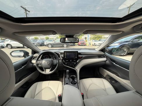 Used 2021 Toyota Camry SE w/ Cold Weather Package AWD/4WD image 33
