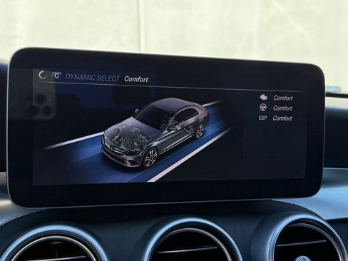 Used 2020 Mercedes-Benz C 300 Sedan image 11