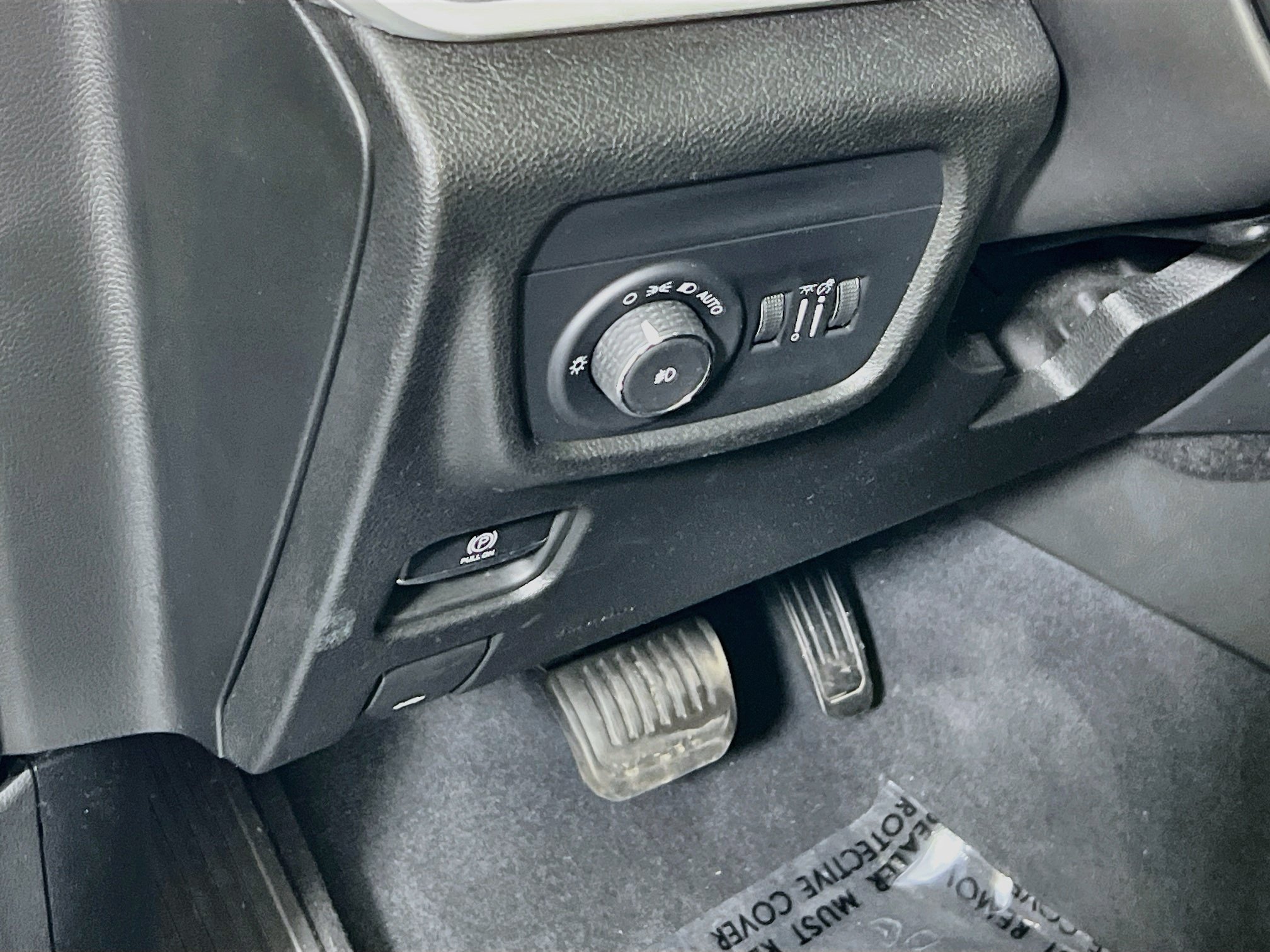 Used 2023 Jeep Grand Cherokee Limited AWD/4WD image 10