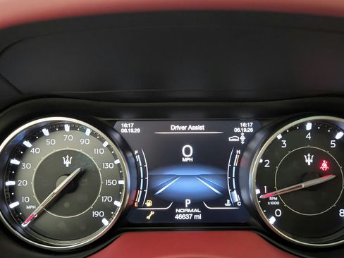 Used 2023 Maserati Levante GT AWD/4WD image 17