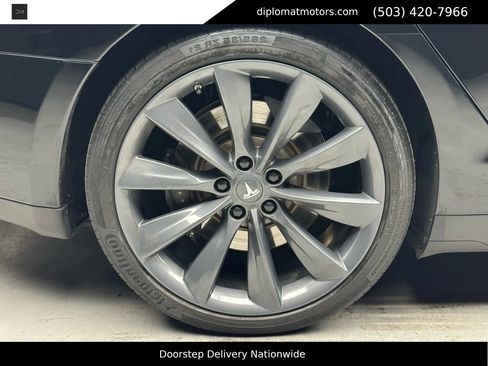 Used 2012 Tesla Model S Signature Performance image 38