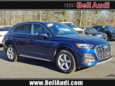 Certified 2023 Audi Q5 2.0T Premium w/ Convenience Package image 1