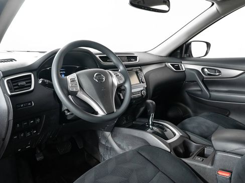 Used 2015 Nissan Rogue SV w/ SV Premium Package image 12