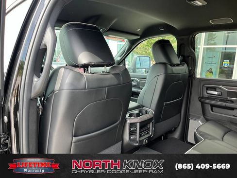 New 2026 RAM 2500 Laramie AWD/4WD image 15