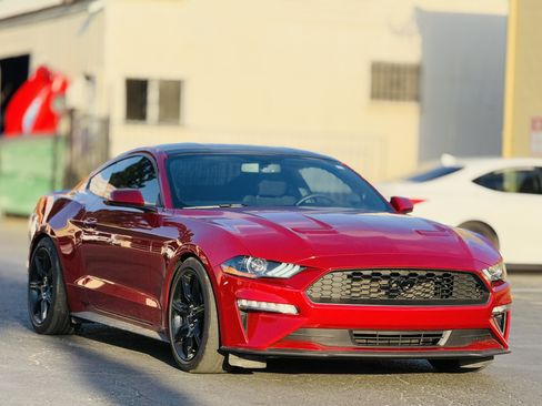 Used 2020 Ford Mustang Coupe w/ Black Accent Package RWD image 2