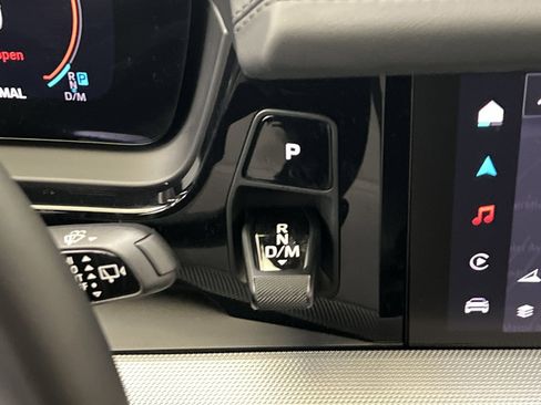 Used 2024 Porsche Cayenne Base image 20