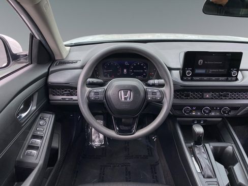 Used 2025 Honda Accord LX image 12