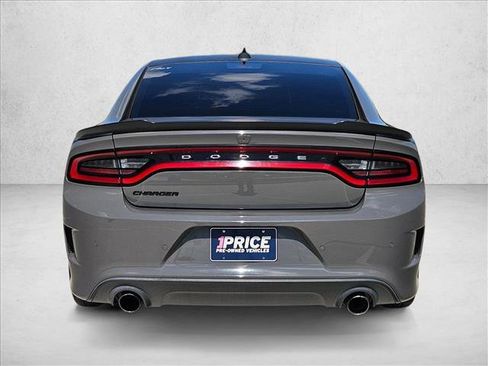 Used 2018 Dodge Charger R/T RWD image 6