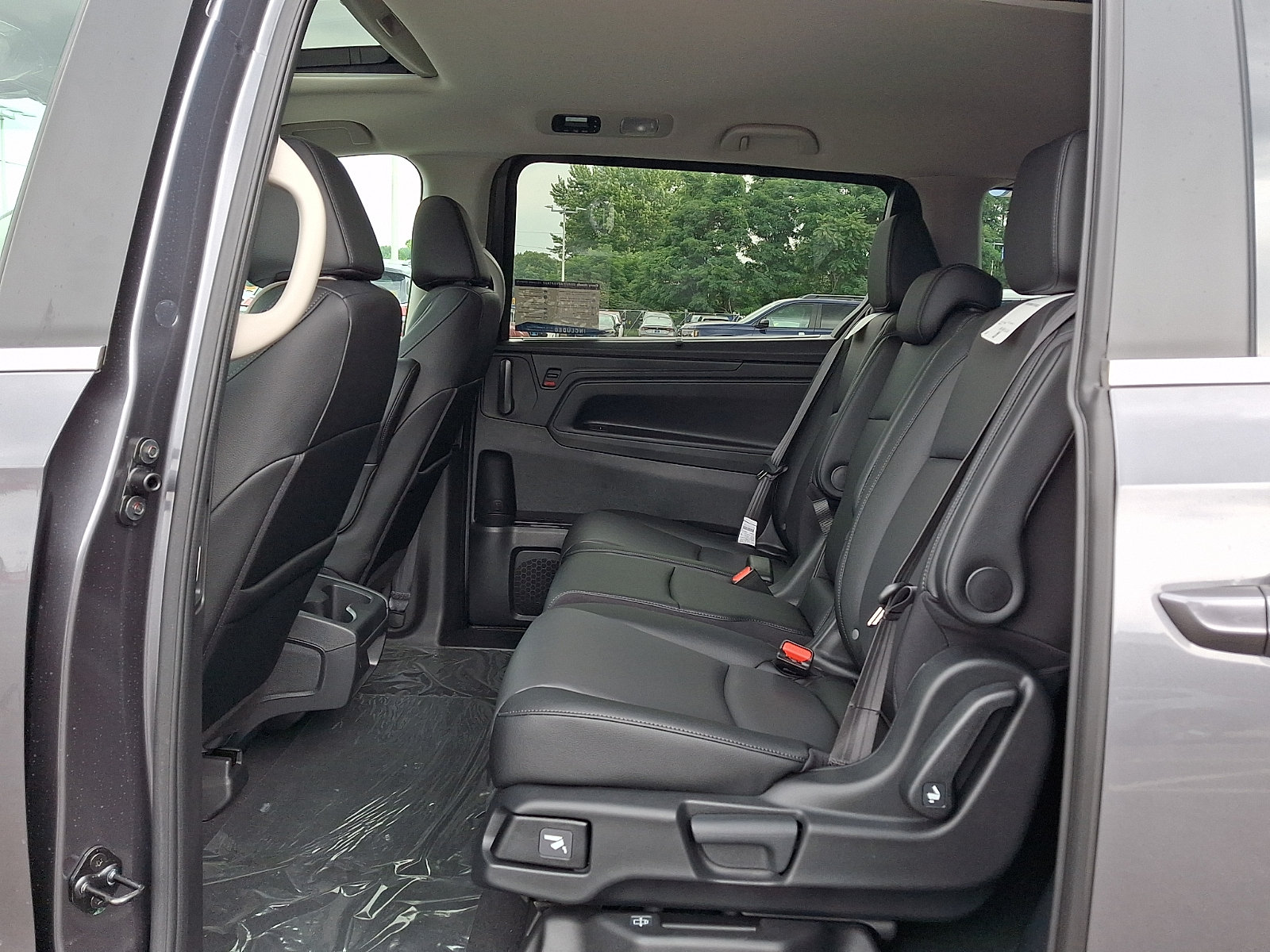 New 2026 Honda Odyssey EX-L image 5