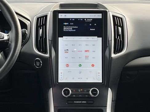 Used 2024 Ford Edge SEL image 15