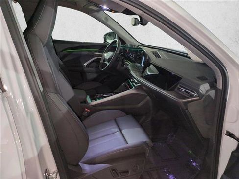 New 2025 Audi Q5 Premium Plus image 22