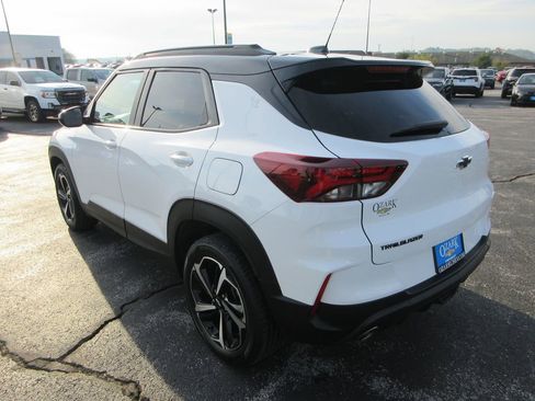 Used 2023 Chevrolet TrailBlazer RS w/ Convenience Package image 3