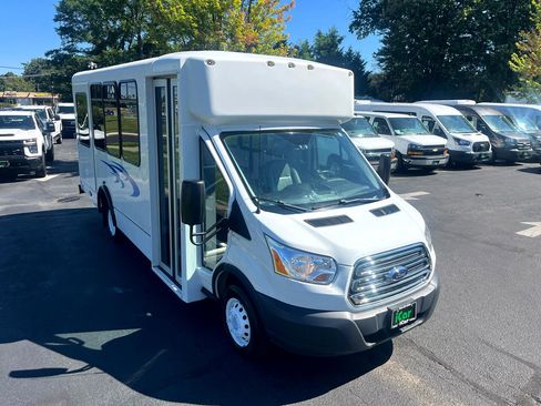 Used 2018 Ford Transit 350 T-350 DRW 156 WB 10360 GVWR w/ Shuttle Bus Prep Package image 7