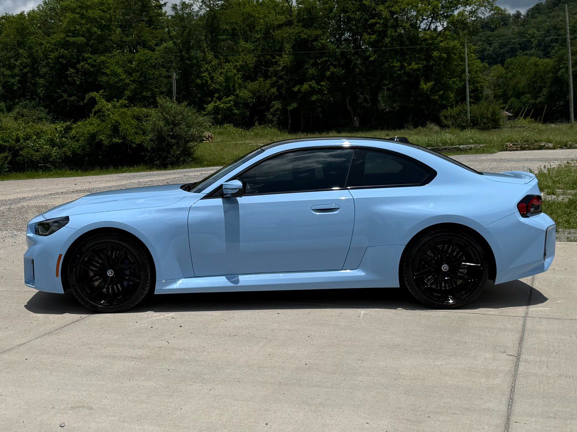 Used 2023 BMW M2 w/ Lighting Package RWD image 8