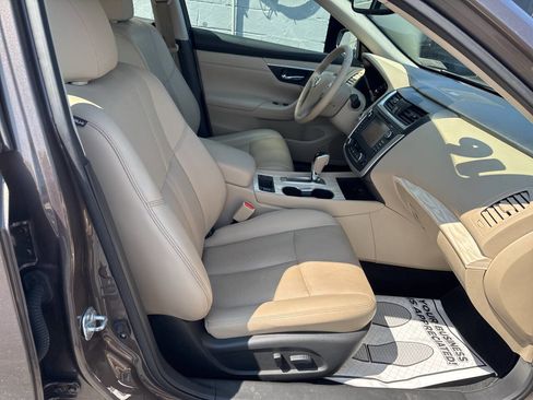 Used 2016 Nissan Altima 2.5 SL w/ 2.5 Technology w/LED Package image 27