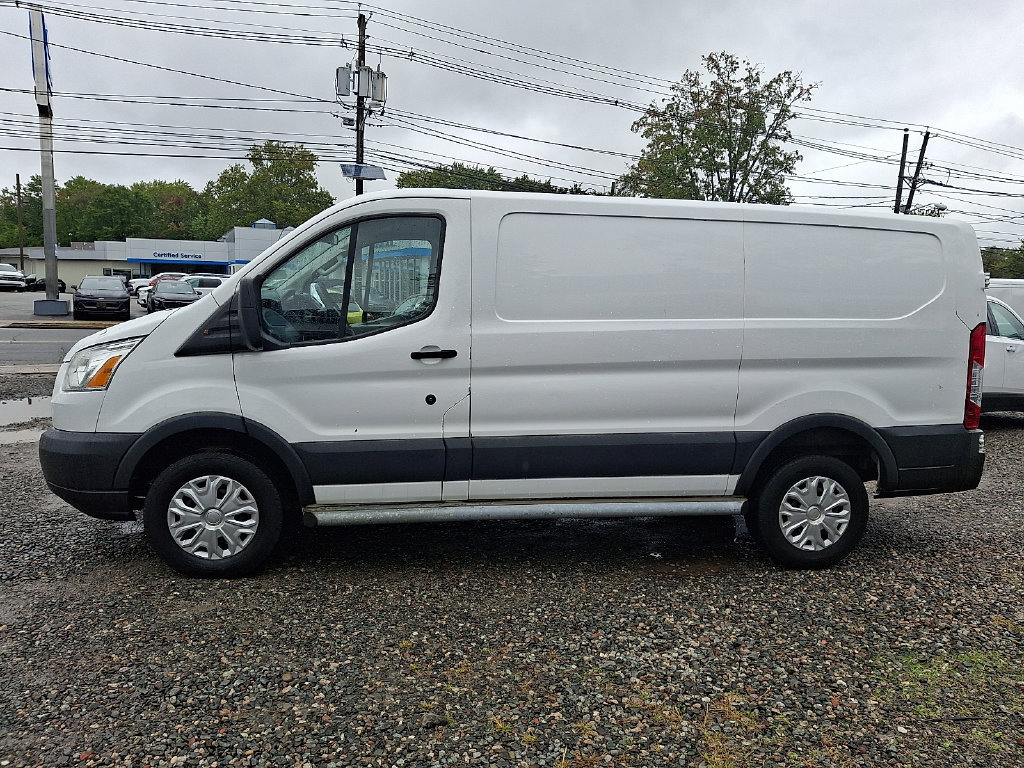 Used 2016 Ford Transit 250 130 Low Roof w/ Exterior Upgrade Package RWD image 4